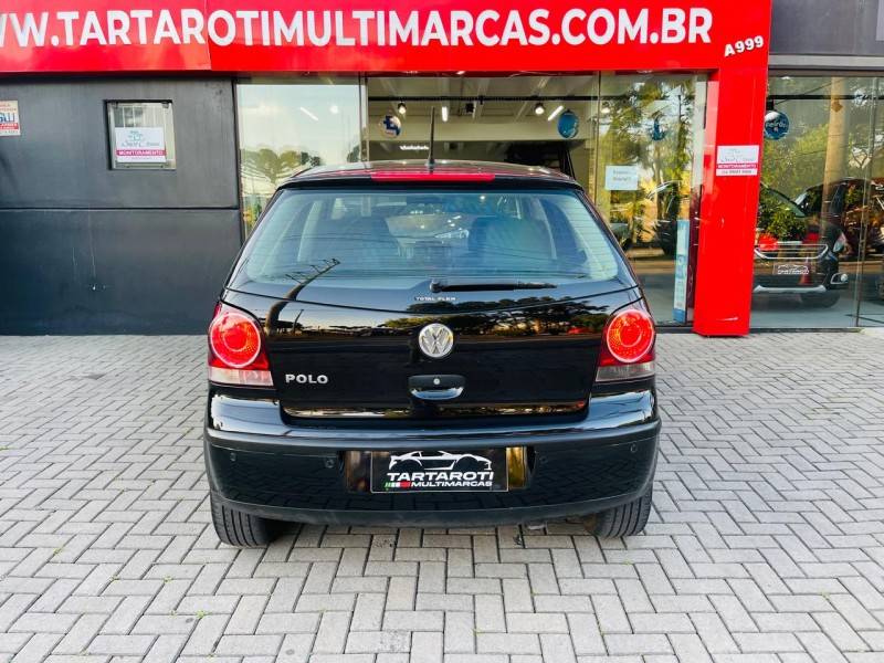 VOLKSWAGEN - POLO - 2008/2009 - Preta - R$ 34.990,00