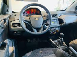 CHEVROLET - ONIX - 2018/2019 - Prata - R$ 54.990,00