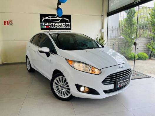 FORD - FIESTA - 2014/2015 - Branca - R$ 49.990,00