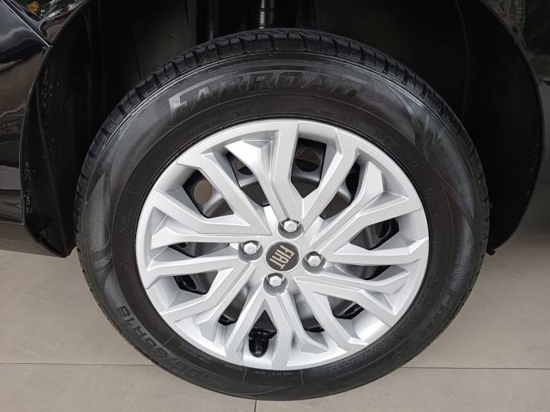 FIAT - CRONOS - 2022/2021 - Preta - R$ 71.990,00