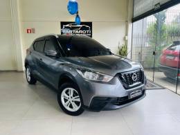 NISSAN - KICKS - 2020/2020 - Cinza - R$ 85.990,00