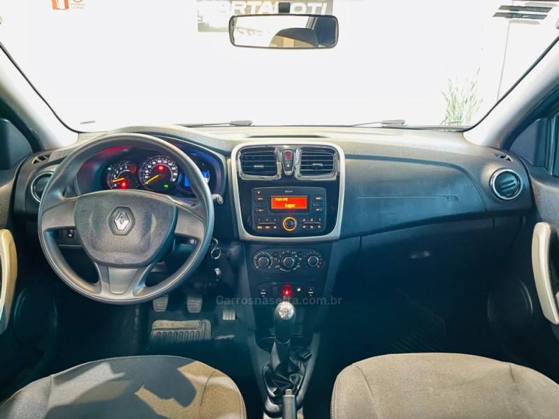 RENAULT - SANDERO - 2018/2019 - Preta - R$ 57.990,00