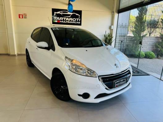 PEUGEOT - 208 - 2013/2014 - Branca - R$ 38.990,00