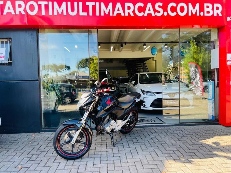 HONDA - CB 300R - 2010/2010 - Preta - R$ 13.990,00