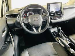 TOYOTA - COROLLA - 2023/2023 - Branca - R$ 132.990,00