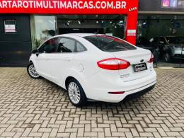 FORD - FIESTA - 2014/2015 - Branca - R$ 49.990,00