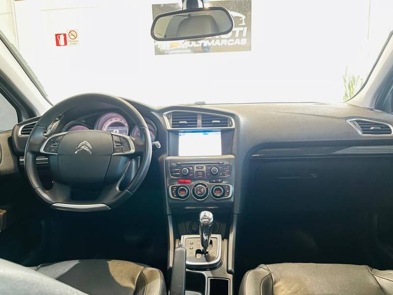 CITROËN - C4 LOUNGE - 2015/2015 - Prata - R$ 57.990,00