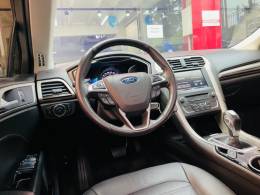 FORD - FUSION - 2015/2016 - Branca - R$ 77.990,00