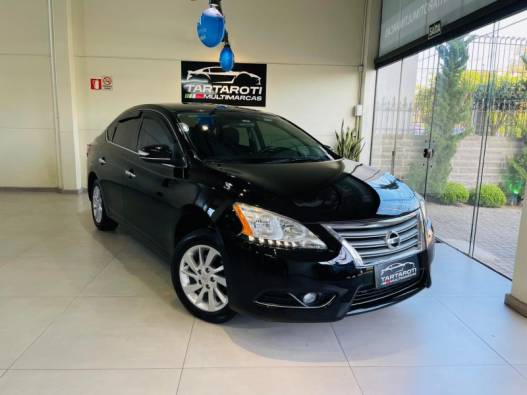 NISSAN - SENTRA - 2013/2014 - Preta - R$ 53.990,00