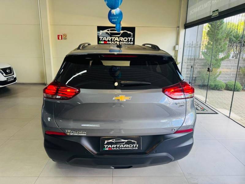 CHEVROLET - TRACKER - 2021/2022 - Cinza - R$ 103.990,00