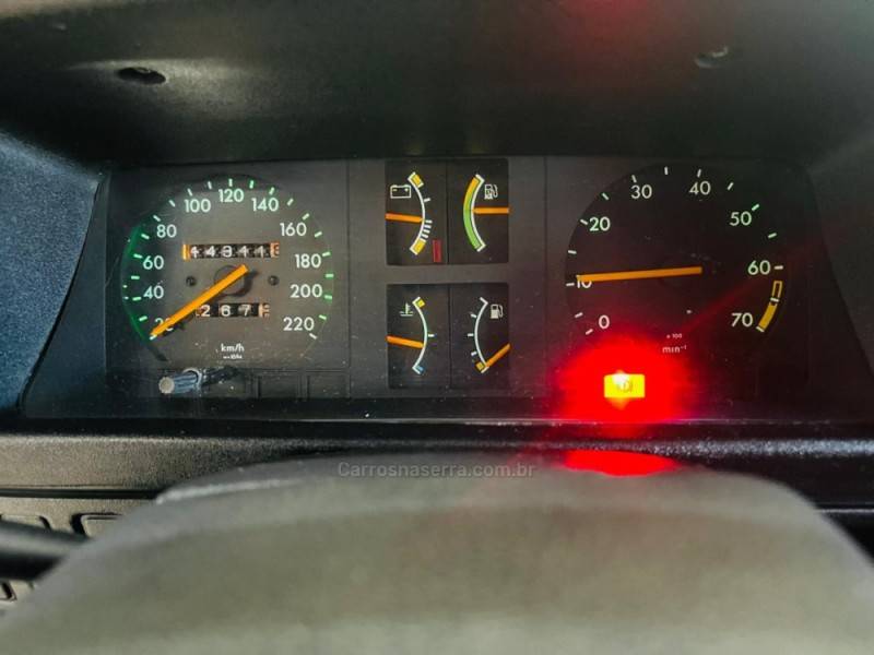 CHEVROLET - MONZA - 1991/1992 - Prata - R$ 17.990,00