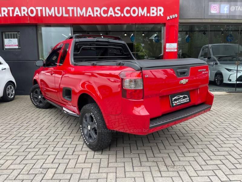 CHEVROLET - MONTANA - 2013/2013 - Vermelha - R$ 44.990,00