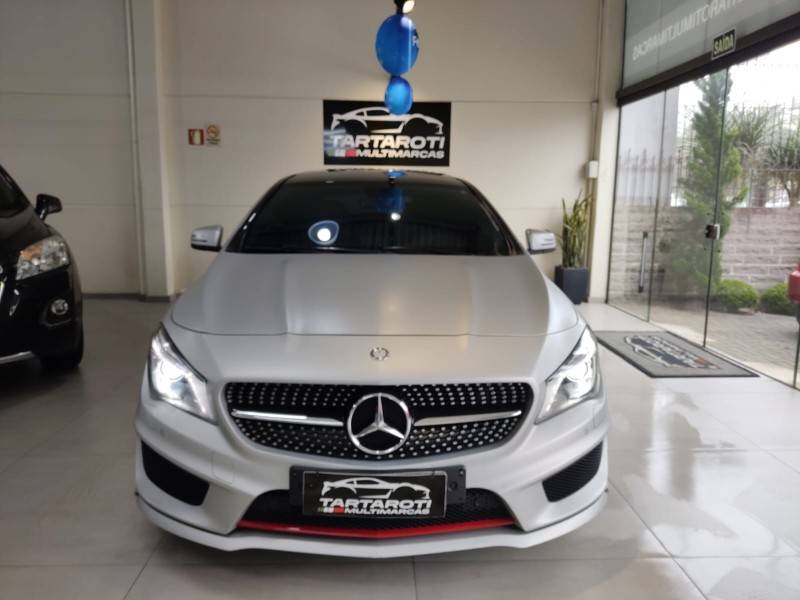 MERCEDES-BENZ - CLA 250 - 2014/2015 - Prata - R$ 149.990,00