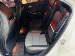 MERCEDES-BENZ - A 200 - 2015/2015 - Branca - R$ 93.990,00