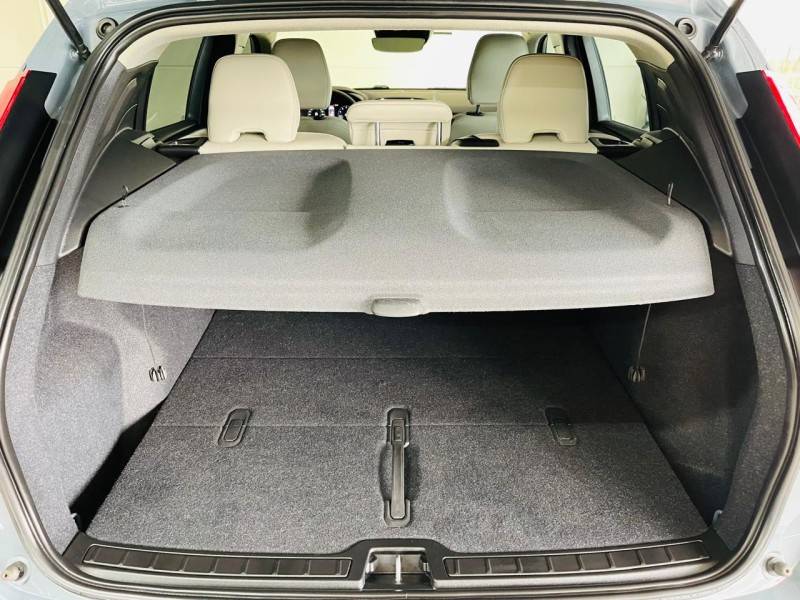 VOLVO - XC 40 - 2019/2020 - Cinza - R$ 159.990,00