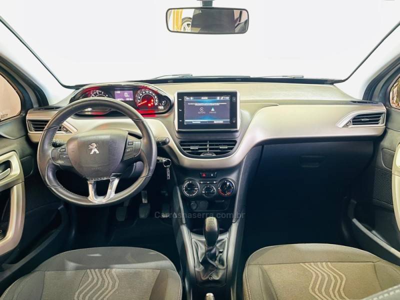 PEUGEOT - 2008 - 2018/2018 - Prata - R$ 57.990,00