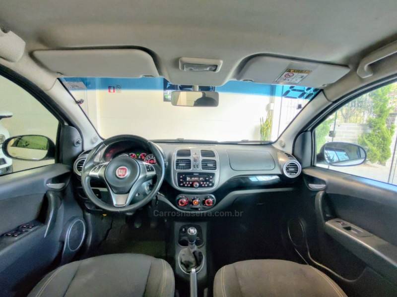 FIAT - GRAND SIENA - 2018/2018 - Branca - R$ 47.990,00