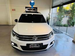 VOLKSWAGEN - TIGUAN - 2013/2014 - Branca - R$ 69.990,00