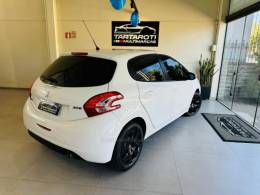 PEUGEOT - 208 - 2013/2014 - Branca - R$ 38.990,00