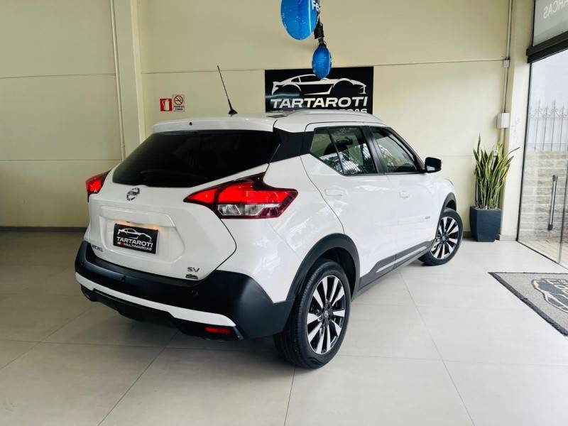 NISSAN - KICKS - 2020/2021 - Branca - R$ 97.990,00