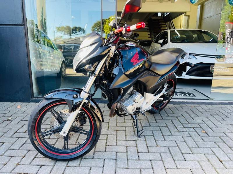 HONDA - CB 300R - 2010/2010 - Preta - R$ 13.990,00