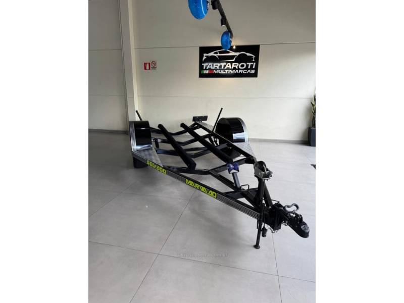 REBOQUES - FEDERAL JET - 2025/2025 - Preta - R$ 16.990,00