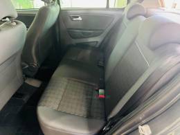 VOLKSWAGEN - FOX - 2015/2016 - Cinza - R$ 52.990,00
