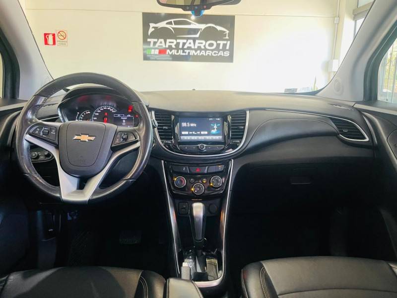 CHEVROLET - TRACKER - 2018/2019 - Preta - R$ 96.990,00