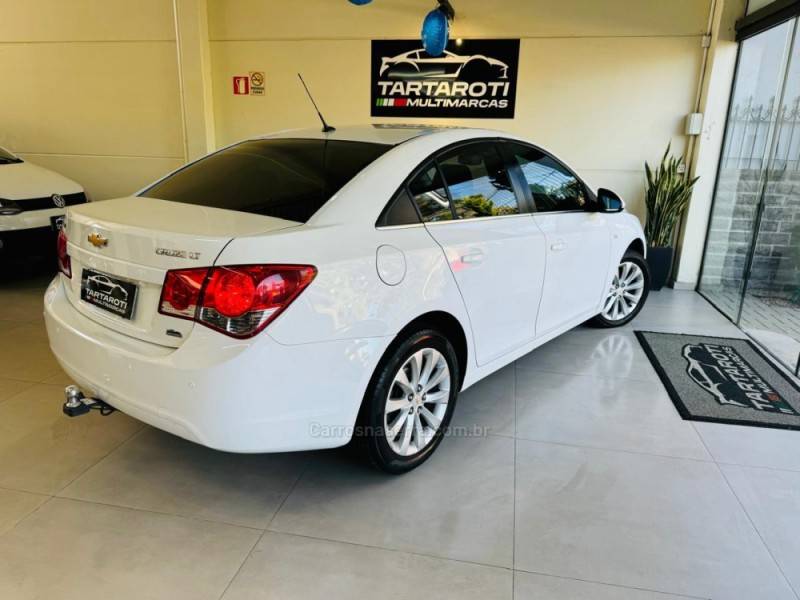 CHEVROLET - CRUZE - 2014/2015 - Branca - R$ 66.990,00