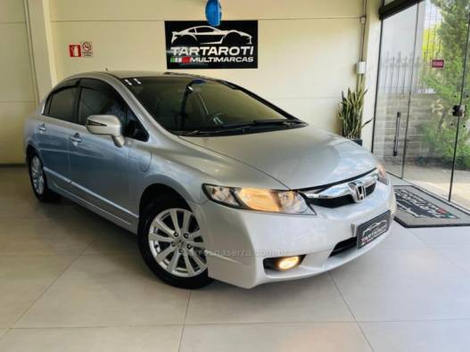 HONDA - CIVIC - 2010/2011 - Prata - R$ 54.990,00