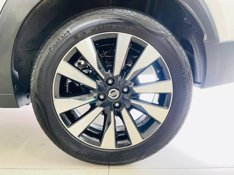 NISSAN - KICKS - 2020/2021 - Branca - R$ 97.990,00