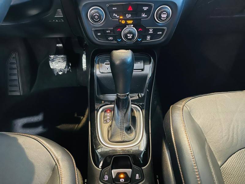 JEEP - COMPASS - 2018/2019 - Preta - R$ 104.990,00