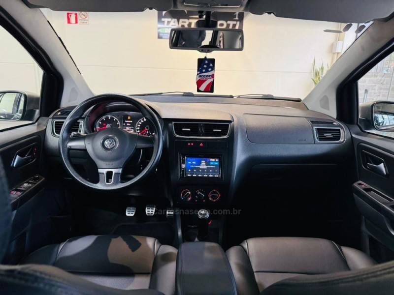 VOLKSWAGEN - SPACE CROSS - 2011/2012 - Azul - R$ 47.990,00