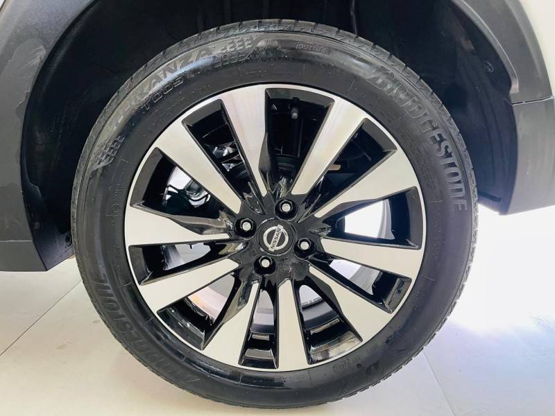 NISSAN - KICKS - 2022/2022 - Branca - R$ 104.990,00