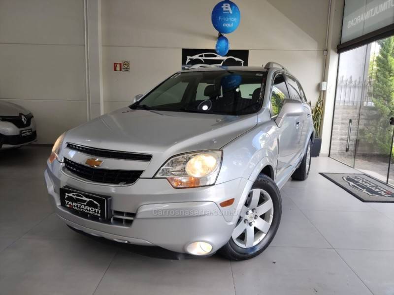 CHEVROLET - CAPTIVA - 2010/2011 - Prata - R$ 45.990,00