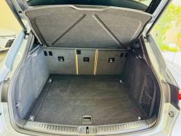 PORSCHE - MACAN T - 2020/2021 - Prata - R$ 376.990,00