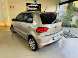 VOLKSWAGEN - FOX - 2014/2015 - Prata - R$ 47.990,00