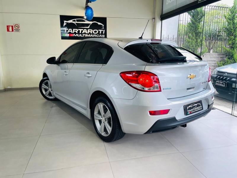 CHEVROLET - CRUZE - 2015/2015 - Prata - R$ 69.990,00