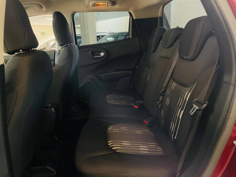 FIAT - TORO - 2017/2018 - Vermelha - R$ 87.990,00