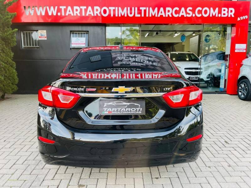CHEVROLET - CRUZE - 2016/2017 - Preta - Sob Consulta