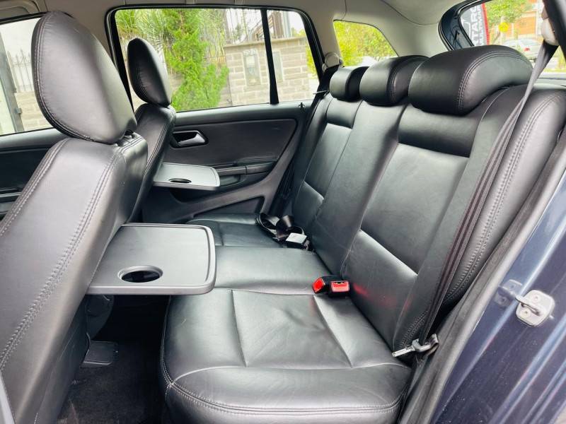 VOLKSWAGEN - SPACE CROSS - 2011/2012 - Azul - R$ 47.990,00