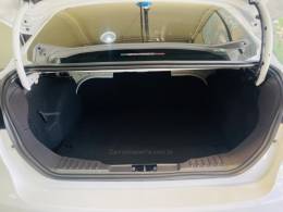 FORD - FOCUS - 2016/2016 - Branca - R$ 58.990,00