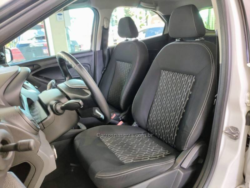 FORD - KA - 2014/2015 - Branca - R$ 38.990,00