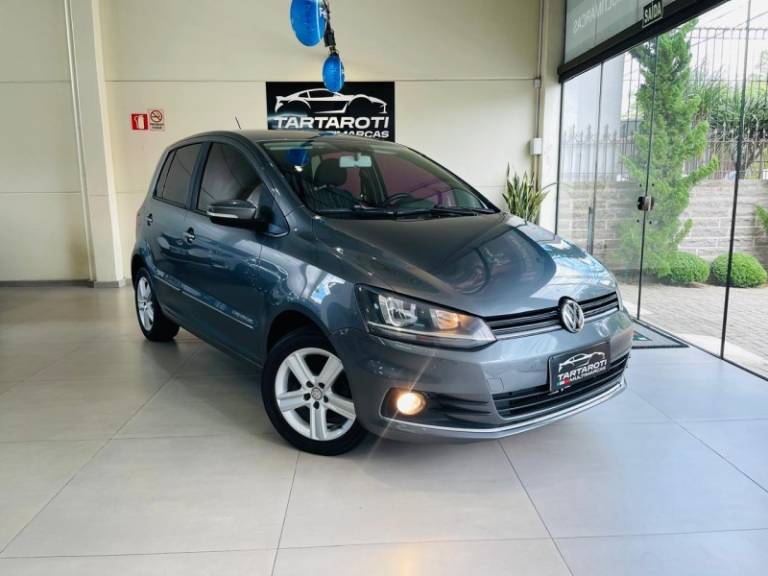 VOLKSWAGEN - FOX - 2015/2016 - Cinza - R$ 52.990,00