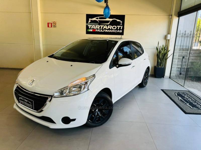 PEUGEOT - 208 - 2013/2014 - Branca - R$ 38.990,00