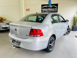 VOLKSWAGEN - VOYAGE - 2011/2012 - Prata - R$ 31.990,00