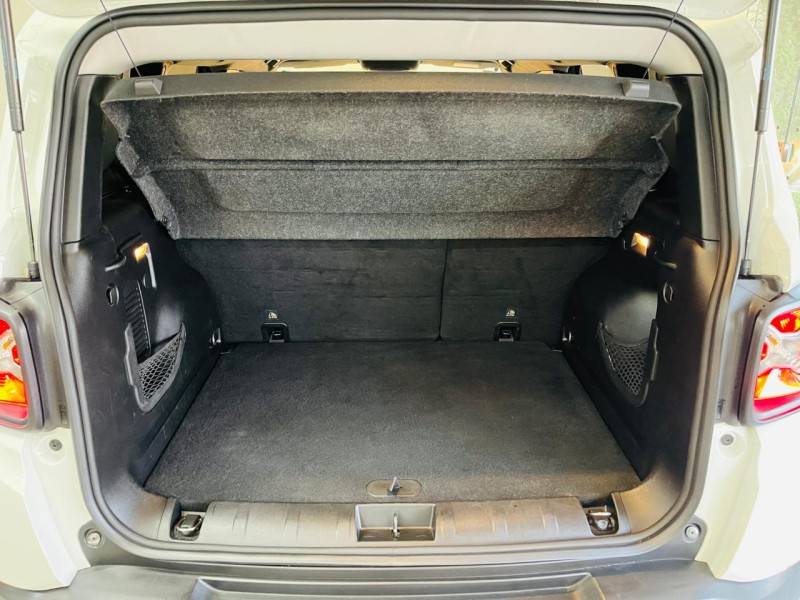 JEEP - RENEGADE - 2016/2016 - Branca - R$ 68.990,00