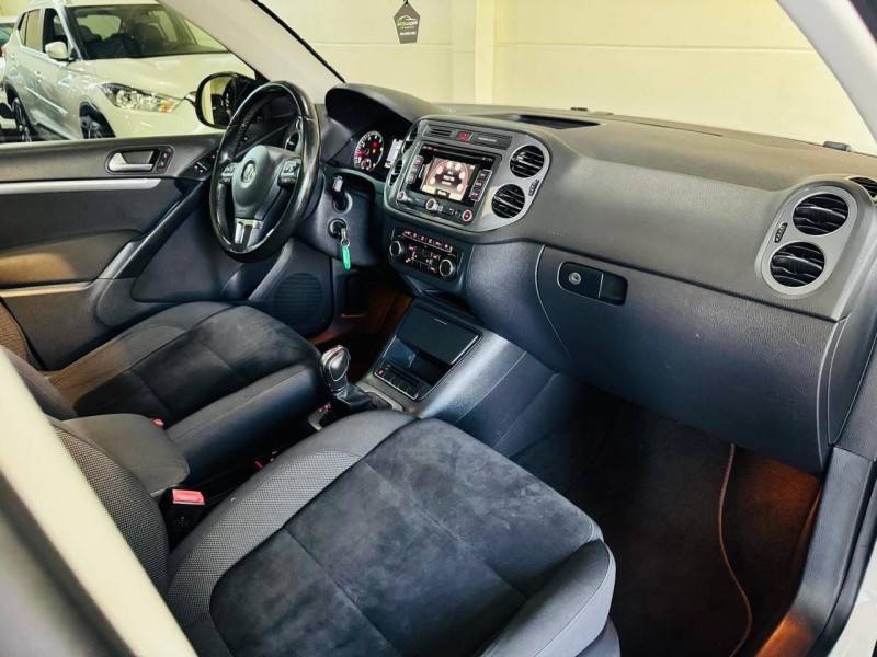 VOLKSWAGEN - TIGUAN - 2013/2014 - Branca - R$ 69.990,00