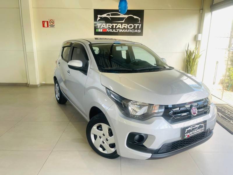 FIAT - MOBI - 2017/2018 - Prata - R$ 43.990,00