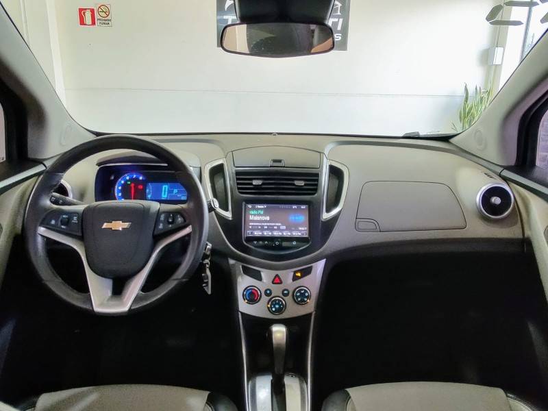 CHEVROLET - TRACKER - 2014/2015 - Branca - R$ 74.990,00